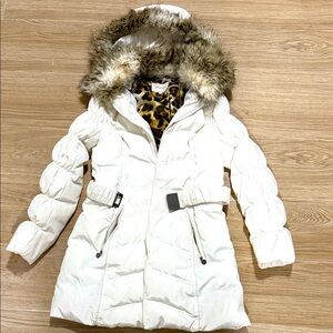 Laundry By Shelli Segal White Puffer Coat with Faux Fur Trim size M